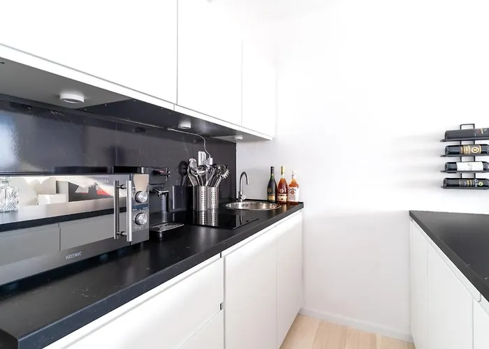 Beyond Living X American Psycho Appartement *